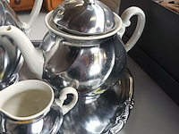 Lot 534 - koffiestel op plateau - afbeelding 3 van  3