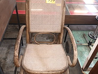 Lot 537 - schommelstoel thonet stijl - afbeelding 1 van  3