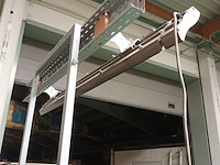 Lot 538 - infrarood verwarming op staander - afbeelding 3 van  4