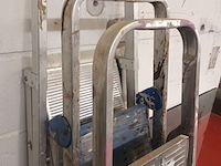 Lot 539 - aluminium trapladders. 3 stuks - afbeelding 3 van  3