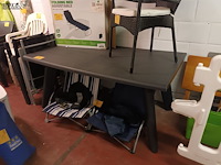 Lot 54 - allibert pvc tuintafel - afbeelding 1 van  3