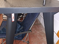 Lot 54 - allibert pvc tuintafel - afbeelding 2 van  3