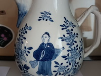 Lot 54 - antieke chinese theekan - afbeelding 2 van  6
