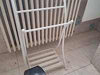 Lot 54 - badkamergerei. inhoud badkamer - afbeelding 1 van  8