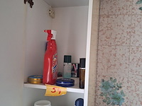 Lot 54 - badkamergerei. inhoud badkamer - afbeelding 4 van  8