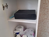 Lot 54 - badkamergerei. inhoud badkamer - afbeelding 5 van  8
