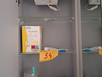 Lot 54 - badkamergerei. inhoud badkamer - afbeelding 6 van  8