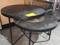 Lot 54 - bijzettafels - afbeelding 1 van  3