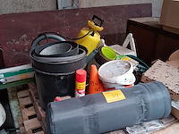 Lot 54 - diversen - afbeelding 1 van  3