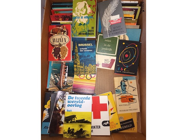 Lot 54 - franco-suisse verzamelboekjes. 54 stuks. - afbeelding 5 van  6