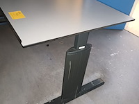 Lot 54 - hoekbureau met ladeblok - afbeelding 3 van  3