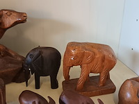 Lot 54 - houten dieren deco. 9 stuks - afbeelding 3 van  5