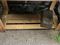 Lot 54 - houten rek 5 legplanken - afbeelding 3 van  3
