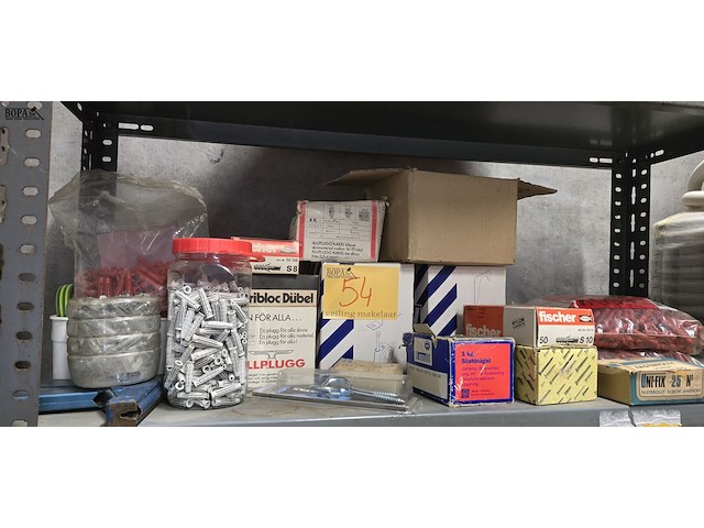 Lot 54 - lot diverse pluggen en bevestigingen - afbeelding 1 van  4