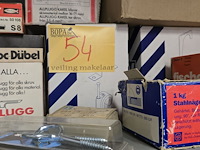 Lot 54 - lot diverse pluggen en bevestigingen - afbeelding 3 van  4