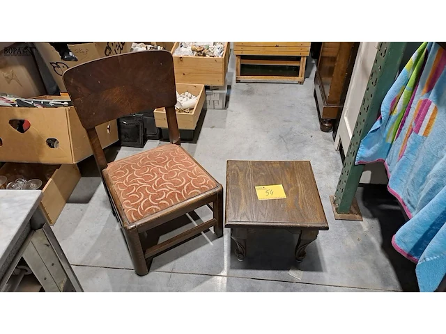 Lot 54 - lot mini tafel en stoeltje - afbeelding 1 van  6