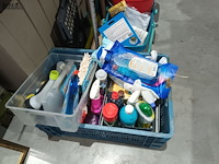 Lot 54 - lot poetsmateriaal - afbeelding 2 van  6