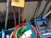 Lot 54 - lot poetsmateriaal - afbeelding 6 van  6