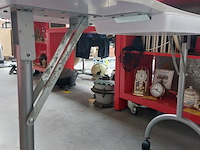 Lot 54 - manicure tafel - afbeelding 3 van  3