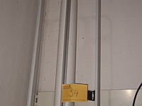 Lot 54 - papierafroller - afbeelding 1 van  3