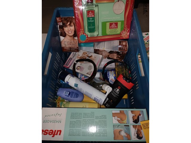 Lot 54 - persoonlijke verzorging - afbeelding 7 van  8