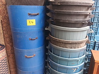 Lot 54 - plastieken kuipen. 18 stuks - afbeelding 1 van  5