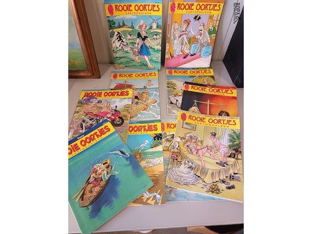 Lot 54 - rooie oortjes cartoonalbum. 10 stuks - afbeelding 2 van  5