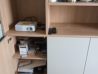 Lot 54 - wandkast - afbeelding 3 van  3