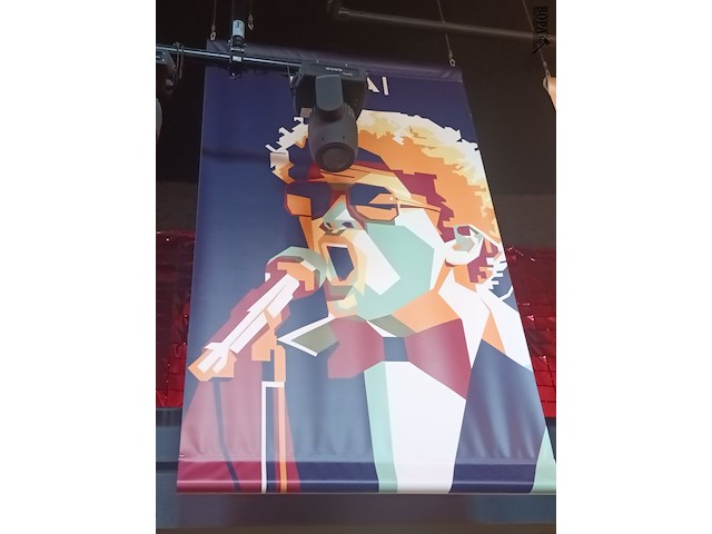 Lot 54 - zeil met afbeelding bruno mars - afbeelding 2 van  3