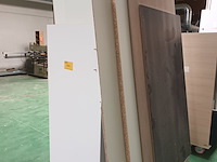 Lot 544 - transportkar met inhoud - afbeelding 2 van  2