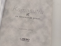 Lot 547 - boek kamasutra en vrouwelijk genot - afbeelding 2 van  3