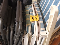 Lot 547 - kampeertafels en plooistoelen. 11 stuks - afbeelding 4 van  6