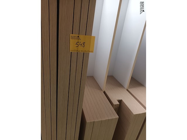 Lot 548 - transportkar met inhoud - afbeelding 3 van  3
