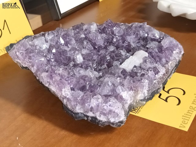 Lot 55 - amethist cluster - afbeelding 3 van  4