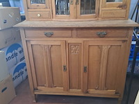 Lot 55 - antieken buffetkast mechelse stijl met facetgeslepen glas - - afbeelding 5 van  6
