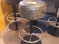 Lot 55 - barkruk pedrali. 10 stuks - afbeelding 1 van  5