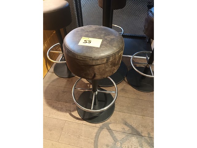 Lot 55 - barkruk pedrali. 10 stuks - afbeelding 5 van  5