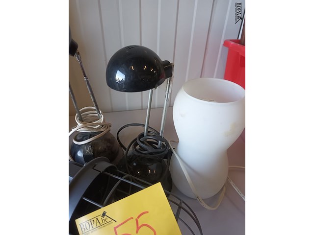 Lot 55 - bureaulampen en hanglamp. 5 stuks - afbeelding 3 van  4