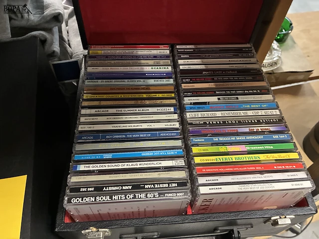 Lot 55 - cd-bewaarboxen met cd's - afbeelding 3 van  3