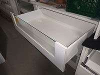Lot 55 - dubbelzijdige ladekast - afbeelding 2 van  5