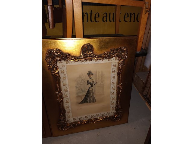 Lot 55 - kaders met oude foto’s. 2 stuks - afbeelding 3 van  3