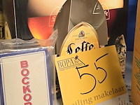 Lot 55 - lot bierglazen, kronen en speelkaarten - afbeelding 3 van  4