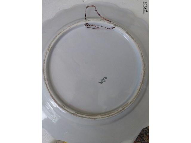 Lot 55 - lot porseleinen bordjes en objecten - afbeelding 11 van  11