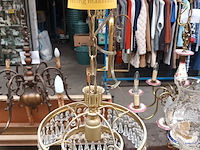 Lot 55 - luster met kristallen - afbeelding 1 van  3