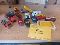 Lot 55 - miniatuur auto’s en kaartspel. 15 stuks - afbeelding 1 van  4