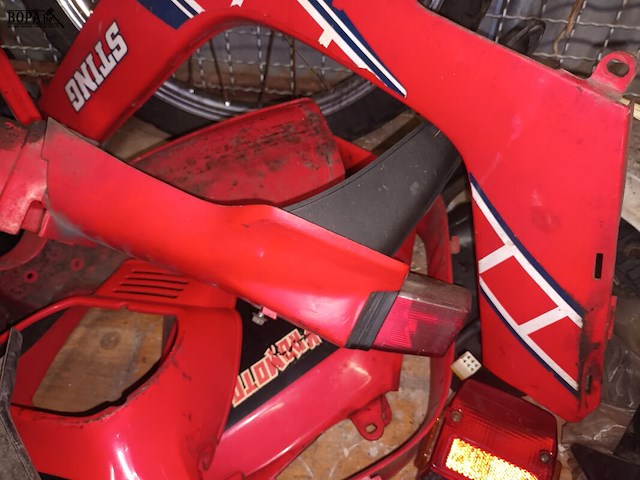 Lot 55 - onderdelen voor yamaha sting brommer - afbeelding 4 van  5