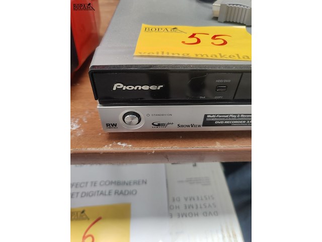Lot 55 - pioneer dvd recorder - afbeelding 2 van  5