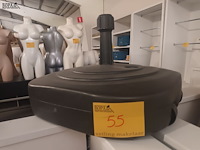 Lot 55 - pvc parasolvoet - afbeelding 1 van  2