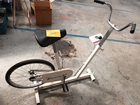 Lot 55 - retro hometrainer - afbeelding 1 van  5