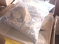 Lot 55 - rookhout grote snippers olijf 1 kg. 19 stuks